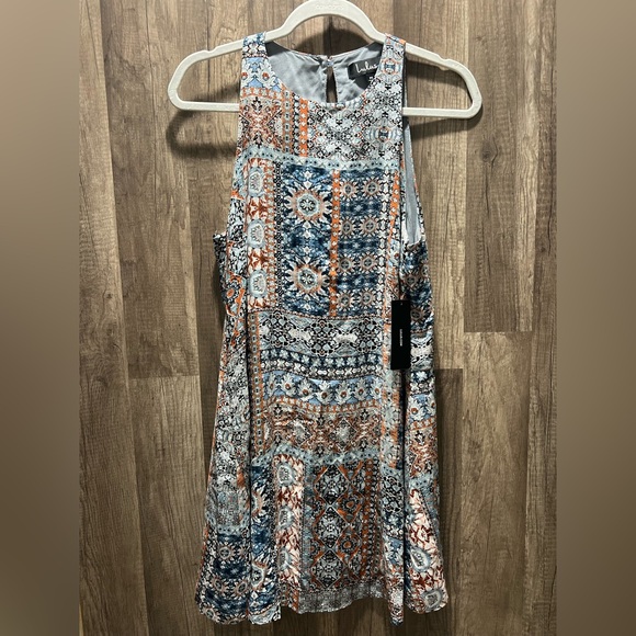 Lulus NWT Dresses Design Major Grey Print Swing Dress Sz Medium - Picture 3 of 6